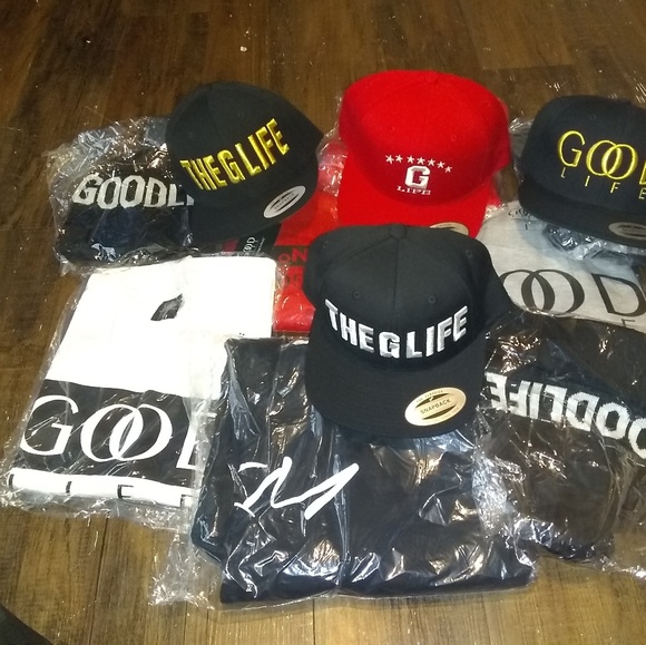 Clothing hats etc - Picture 2 of 2